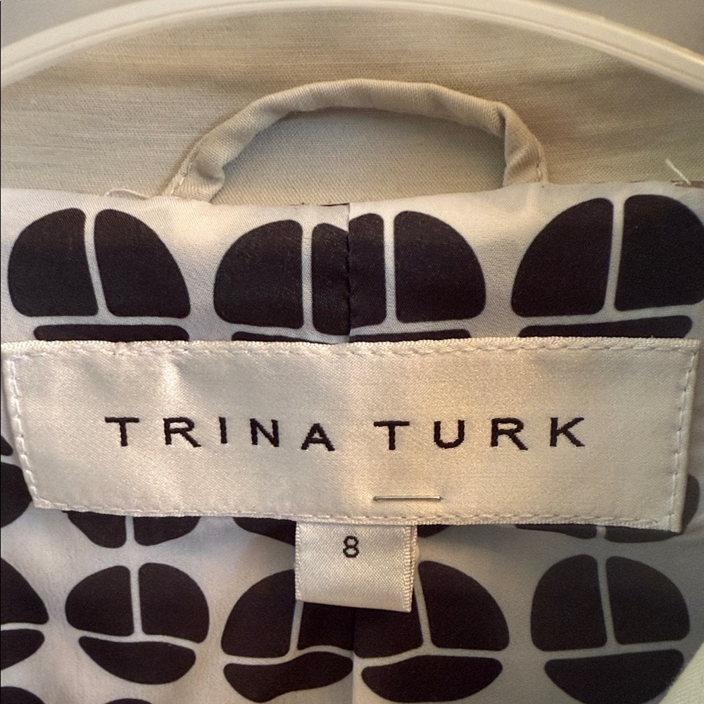 Trina Turk Beige Trench Coat with Gold Accents. Size 8 - Picture 7 of 7